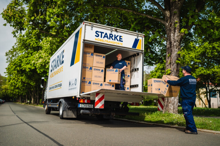Eine Umzugstransport in Gera von Starke